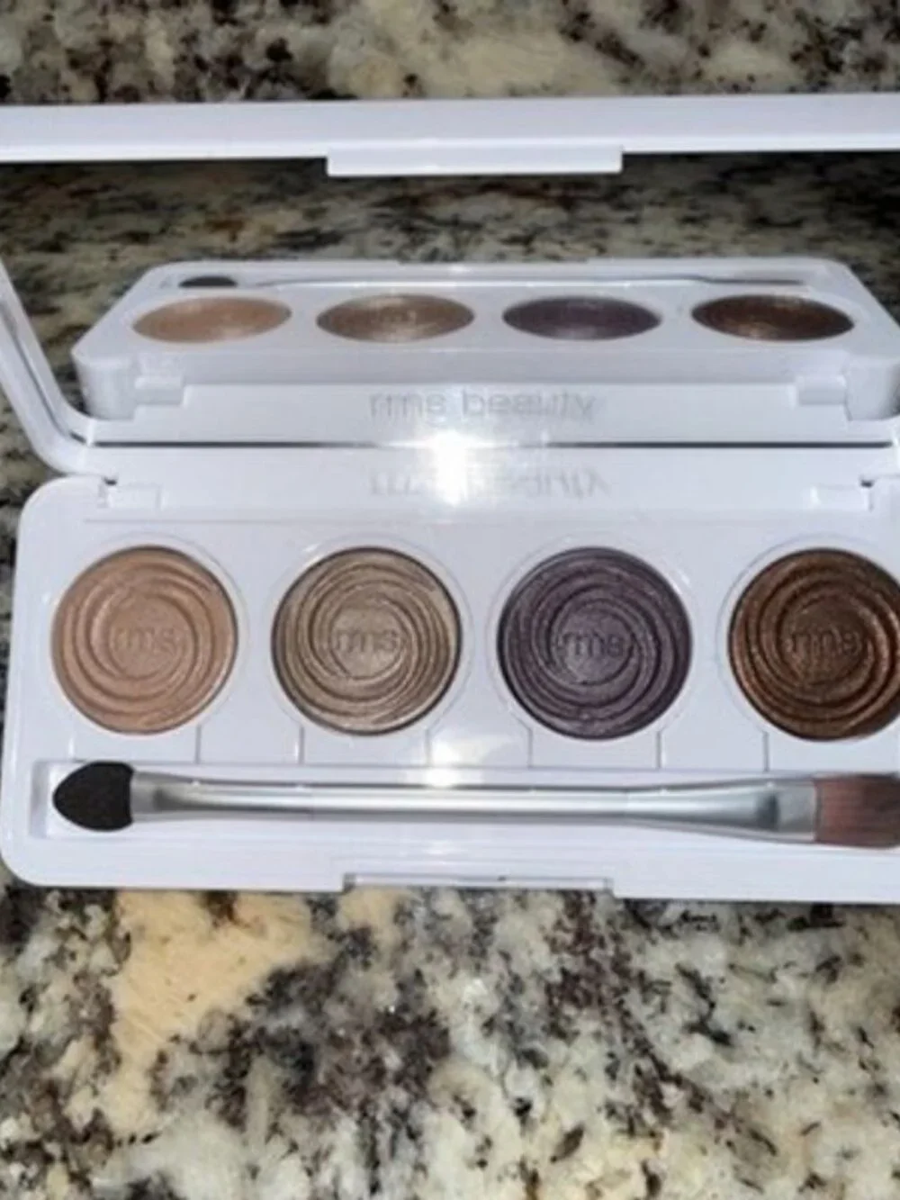 RMS Beauty ReDimension Hydra Eyes Shadow Quartet with Brush- Rebel Glow